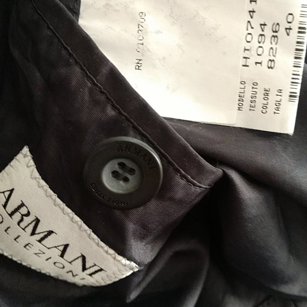 Armani trenchcoat - Picture 5 of 9